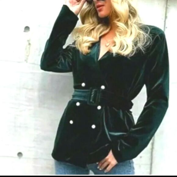 Zara double breastedblazer pearl button belted velvet blazer jacket